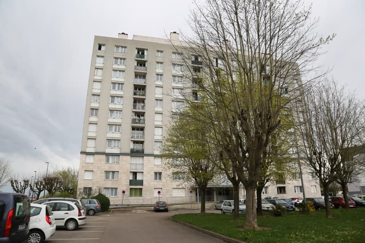 99 Avenue des Lombards